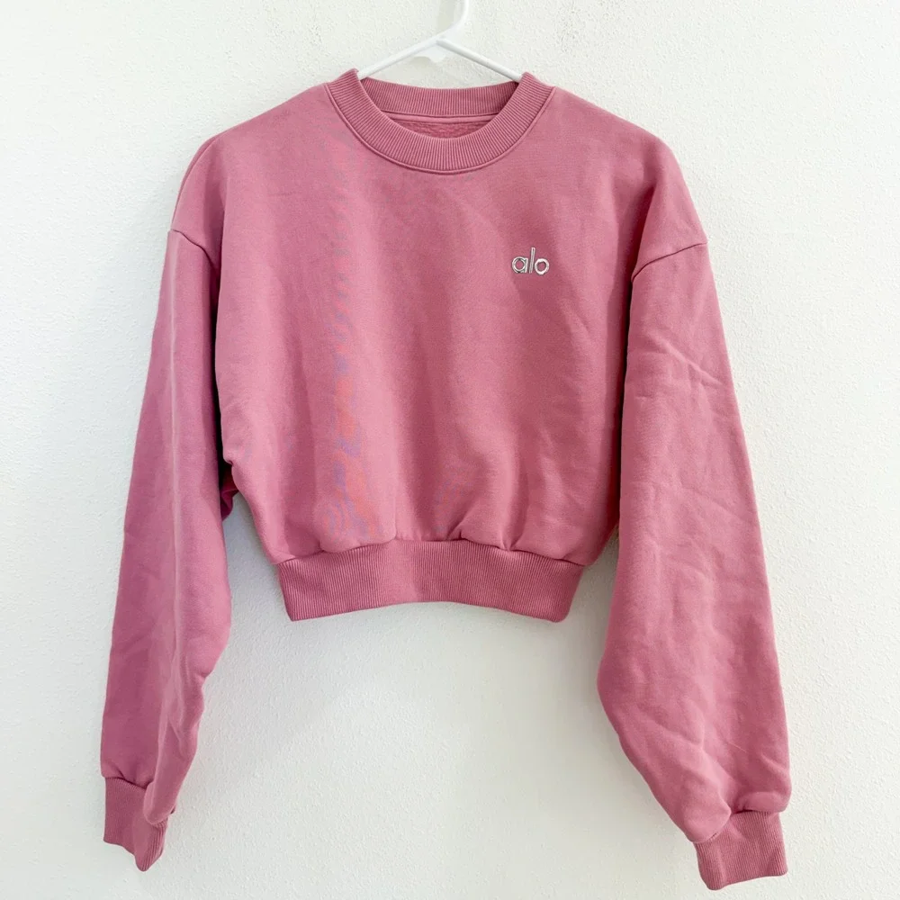 ALO Yoga Accolade Crewneck Crop Pullover  Pink Athleisure Hiking Yoga XS